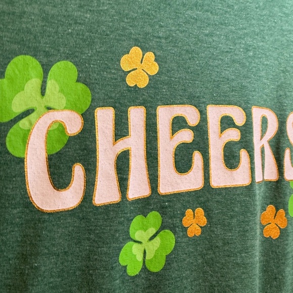 Green 'Cheers!' Graphic T-Shirt Women’s Sz L St. Patrick’s Day Shirt BRAND NEW - Picture 9 of 14